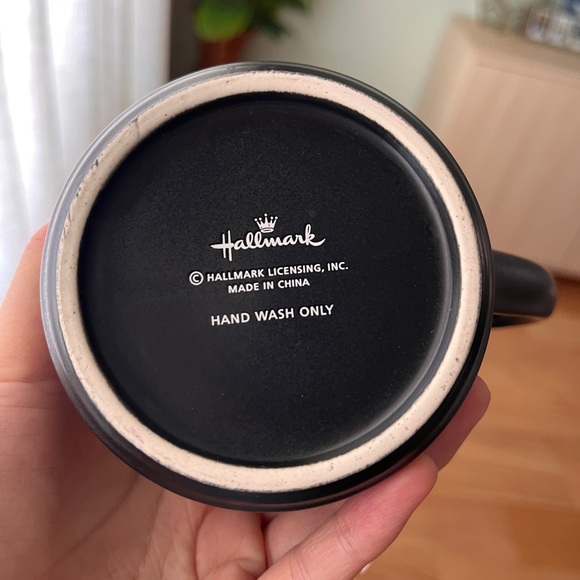 NWT Hoops and Yoyo heat activated mug - Picture 2 of 4